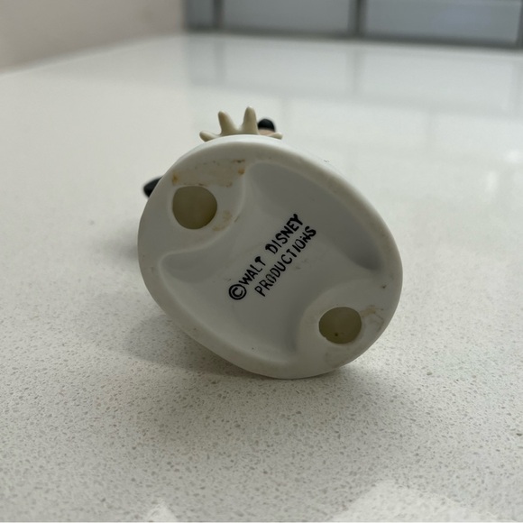 Vintage Minnie Mouse Figurine Heart Walt Disney Productions Bisque Porcelain - Picture 8 of 10